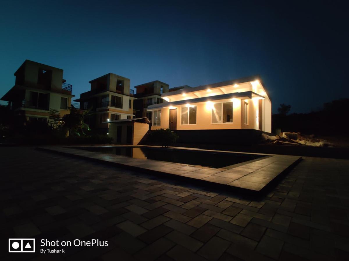 Royal Meadows Igatpuri 2Bhk Poolside Villa Bagian luar foto