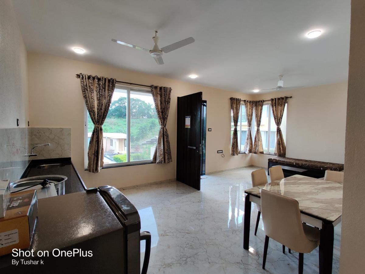Royal Meadows Igatpuri 2Bhk Poolside Villa Bagian luar foto
