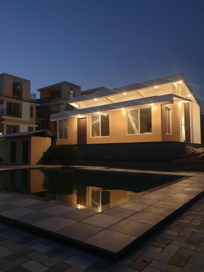 Royal Meadows Igatpuri 2Bhk Poolside Villa Bagian luar foto