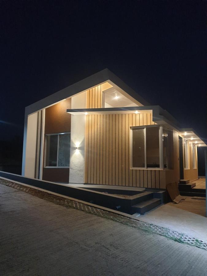 Royal Meadows Igatpuri 2Bhk Poolside Villa Bagian luar foto