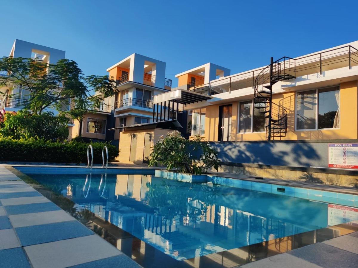 Royal Meadows Igatpuri 2Bhk Poolside Villa Bagian luar foto